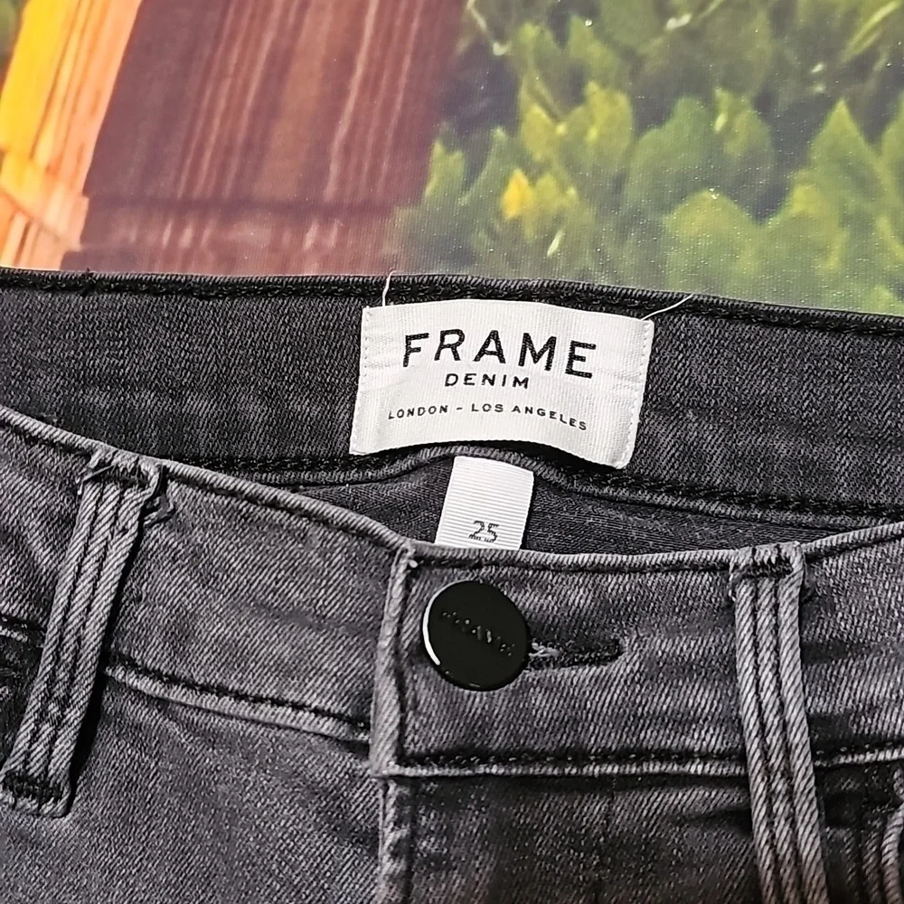 Frame Le High Skinny Raw‎ Hem Jeans Size 25
